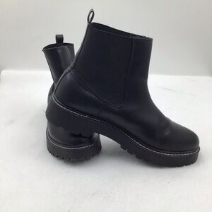 Dolce Vita Black Ankle Booties
